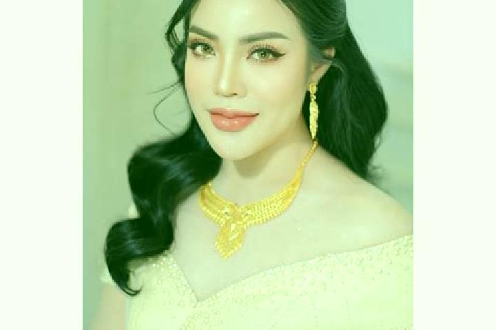 Ruby, 21 — Escort in Oudomsouk, Laos