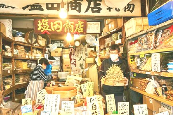Ruby, 21 — Escort in Tsukiji, Japan