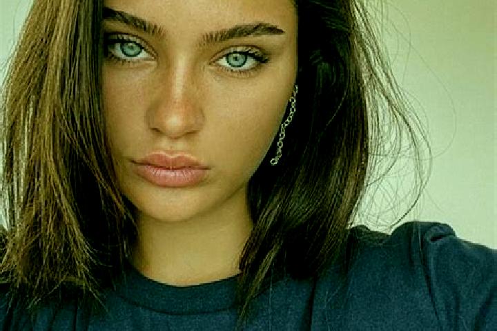 Ruby, 22, a brunette brown-eyed indian companion based in Pitche. Offering Party Girl, Fetish, Striptease. Available for incall and outcall, overnight bookin...
