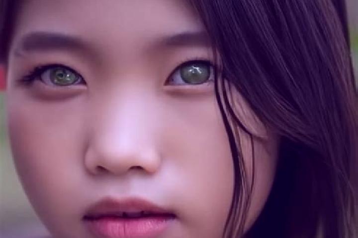 Ruby, 22, a red green-eyed asian companion based in Sorriso. Offering Couples, OWO, Dinner Date, BDSM, Travel Companion. Available for incall and outcall, da...