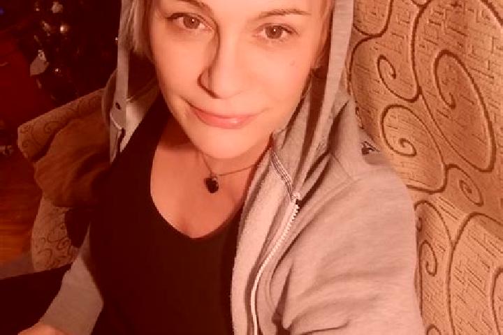 Ruby, 22 — Escort in Szeremle, Hungary