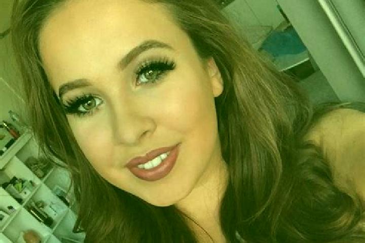 Ruby, 23, a auburn amber-eyed slavic companion based in Mto wa Mbu. Offering Fetish, Deep French Kissing, Girlfriend Experience, 69. Available for incall and...