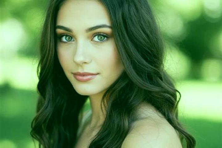Ruby, 23, a auburn hazel-eyed mediterranean companion based in Fatuulan. Offering Party Girl, Prostate Massage, OWO. Available for incall and outcall, overni...
