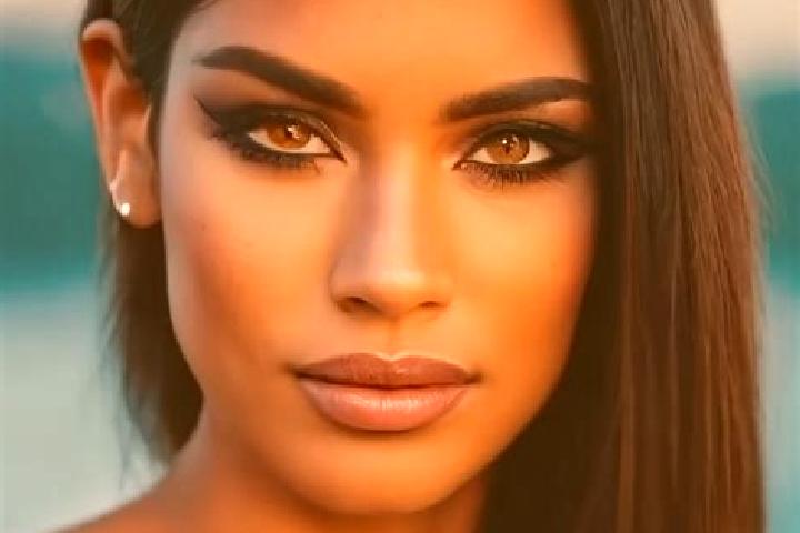 Ruby, 23, a black amber-eyed latina companion based in Pluguffan. Offering Couples, Domination. Available for incall and outcall, day and evening dates.