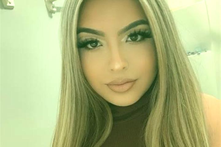 Ruby, 23, a blonde amber-eyed latina companion based in Vallo Torinese. Offering Prostate Massage, Dinner Date, GFE. Available for incall and outcall, overni...
