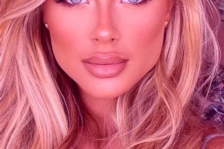 Ruby, 23, a blonde blue-eyed latina companion based in Paillart. Offering BDSM, Massage, CIM, Striptease. Available for incall and outcall, day and evening d...