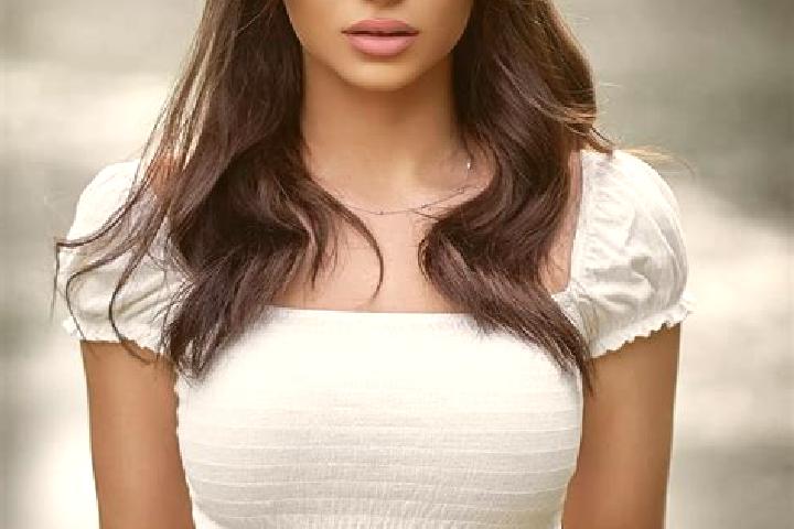 Ruby, 23, a brunette brown-eyed slavic companion based in Alban. Offering CIM, Fetish, Massage. Available for incall and outcall, day and evening dates.