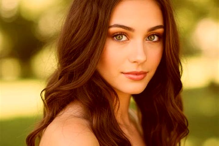 Ruby, 23, a brunette hazel-eyed caribbean companion based in Grajal de Campos. Offering Erotic Massage, Party Girl, Overnight. Available for incall and outca...