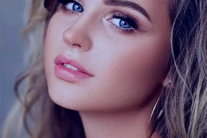 Ruby, 23, a dark blonde blue-eyed ebony companion based in Bevern. Offering 69, Travel Companion, Striptease, Couples. Available for incall and outcall, over...