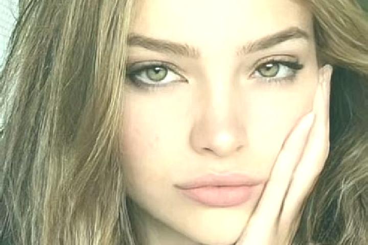Ruby, 23, a dark blonde hazel-eyed caucasian companion based in Bizana. Offering Party Girl, Overnight, Deep French Kissing. Available for incall and outcall...