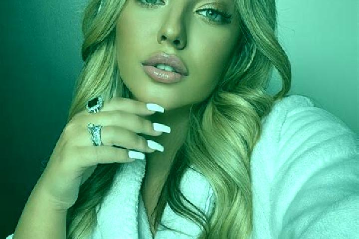 Ruby, 23 — Escort in Abscon, France