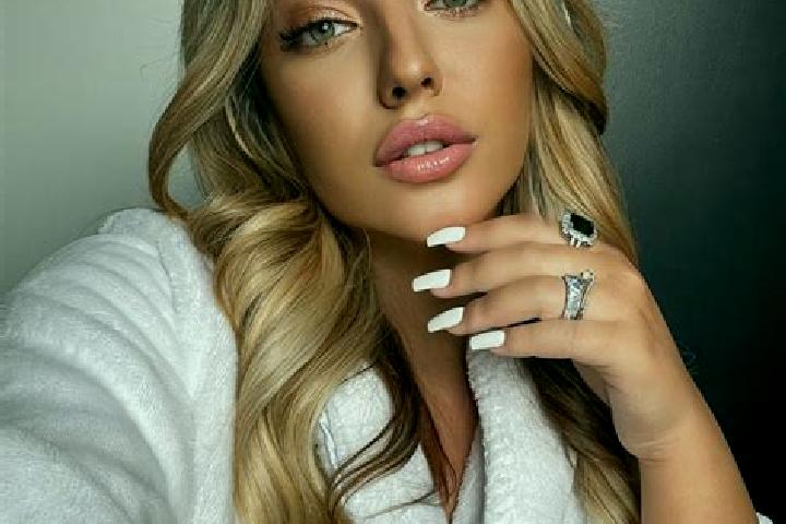 Ruby, 23 — Escort in Alksniupiai, Lithuania
