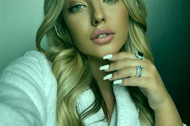 Ruby, 23 — Escort in Miatli, Russia