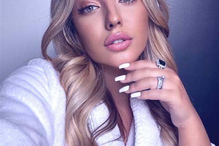 Ruby, 23 — Escort in Oyrat, Turkmenistan