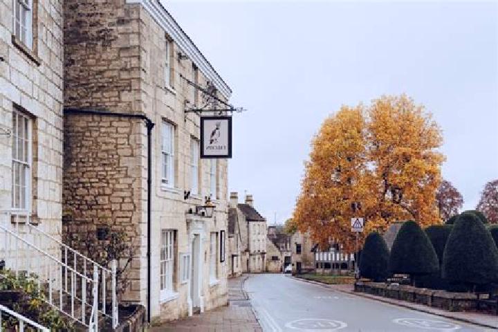 Ruby, 23 — Escort in Painswick, United Kingdom
