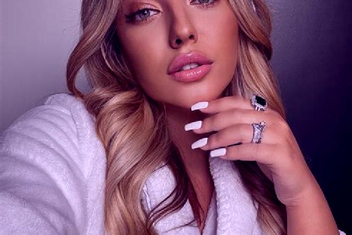 Ruby, 23 — Escort in Palatka, Russia