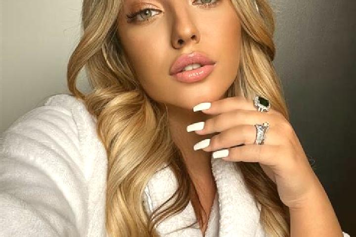 Ruby, 23 — Escort in Prugy, Hungary