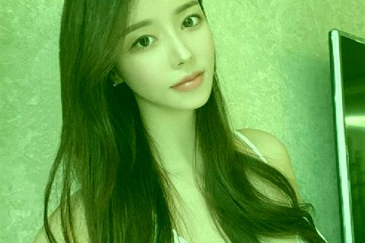 Ruby, 23 — Escort in Yanweigang, China