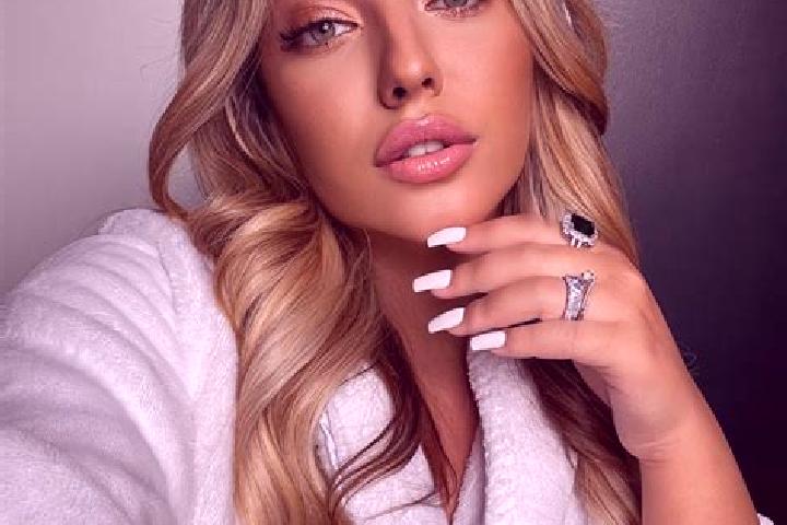 Ruby, 23 — Escort in Yarhisar, Turkey