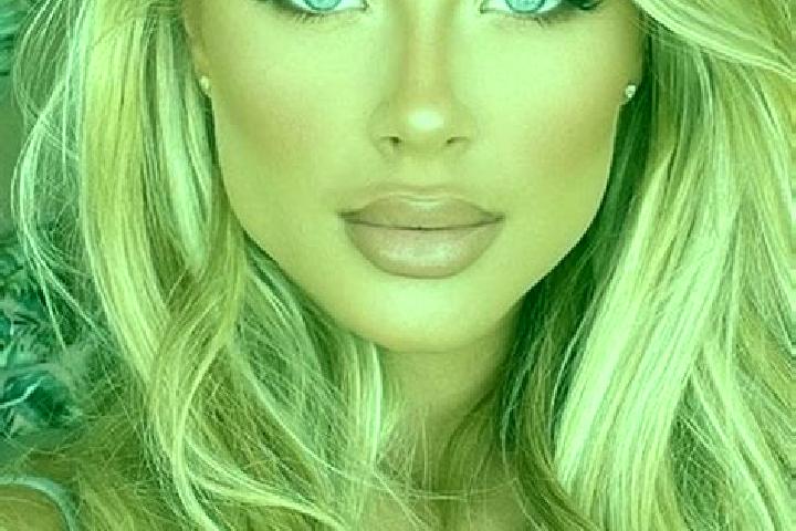 Ruby, 24, a blonde hazel-eyed latina companion based in Luckington. Offering Roleplay, Massage, Domination. Available for incall and outcall, day and evening...