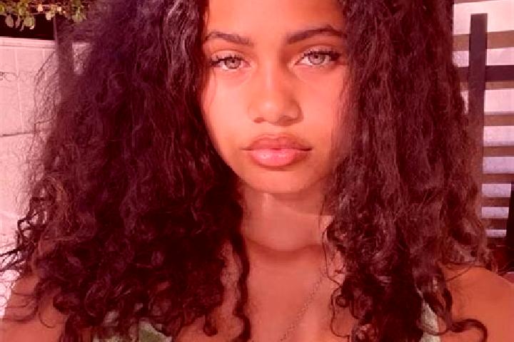 Ruby, 24, a red green-eyed mixed companion based in Otaci. Offering Fetish, Travel Companion, Prostate Massage, Roleplay, Deep French Kissing. Available for ...