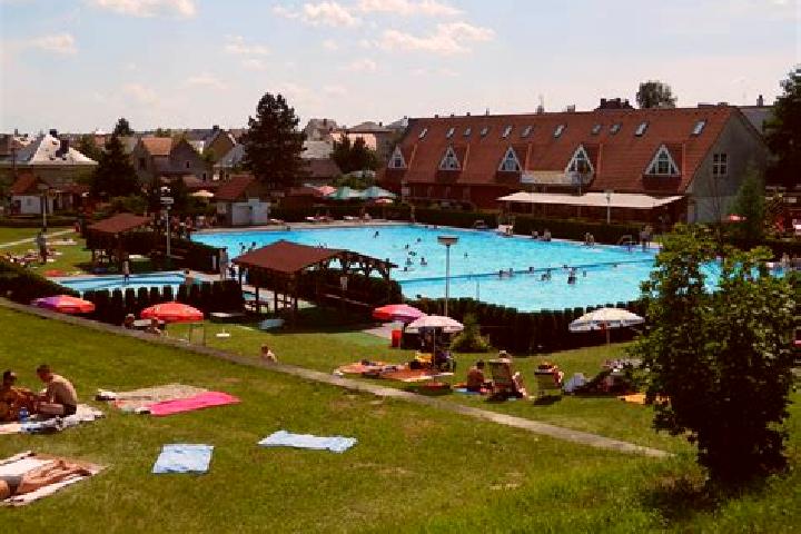 Ruby, 24 — Escort in Bolatice, Czech Republic