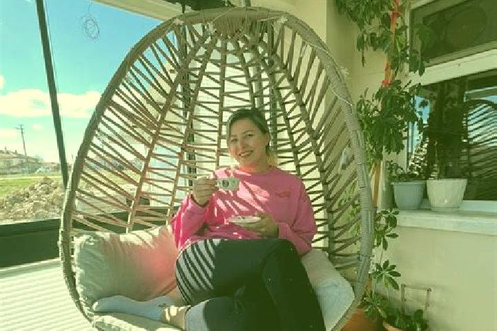 Ruby, 24 — Escort in OEzbilek, Turkey