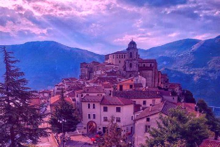 Ruby, 24 — Escort in Savoia di Lucania, Italy
