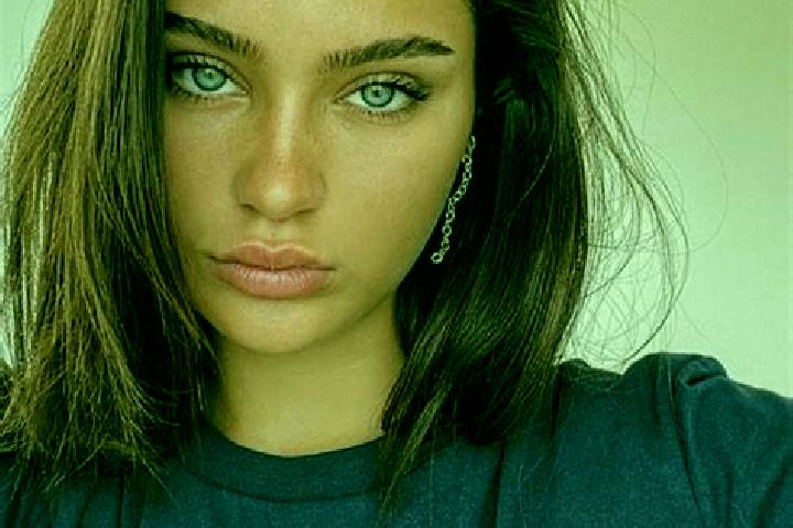 Ruby, 25, a brunette brown-eyed european companion based in Sinubong. Offering A-Level, Couples, Domination, Erotic Massage. Available for incall and outcall...