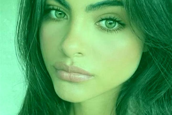 Ruby, 25, a brunette green-eyed latina companion based in Cross Lanes. Offering Girlfriend Experience, GFE, Tantra, Party Girl. Available for incall and outc...