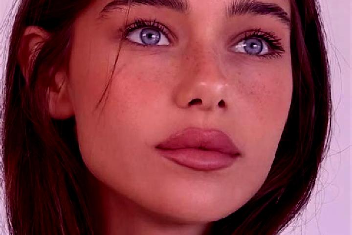 Ruby, 25, a brunette grey-eyed middle eastern companion based in Reichersberg. Offering Tantra, Roleplay. Available for incall and outcall, overnight booking...