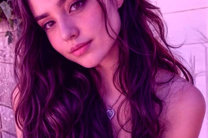 Ruby, 25, a brunette hazel-eyed ebony companion based in Nojorid. Offering Roleplay, Girlfriend Experience, Domination, Couples. Available for incall and out...