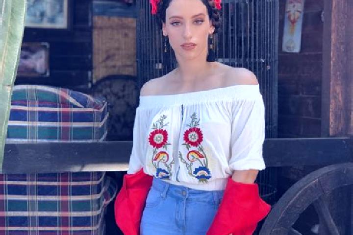 Ruby, 25 — Escort in Palma Alta, Mexico