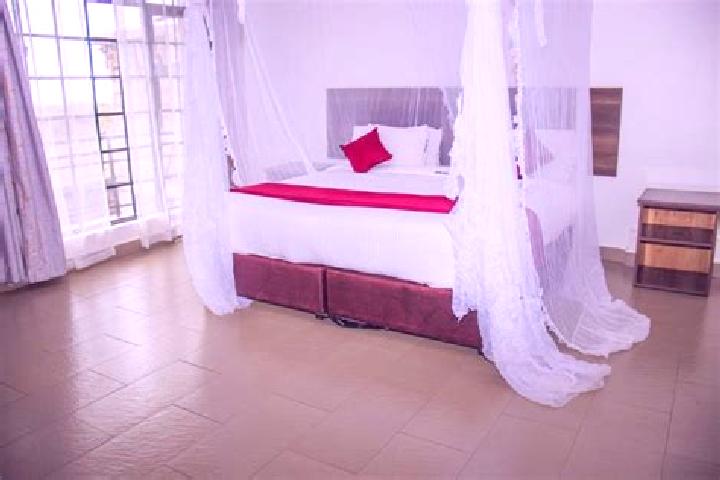 Ruby, 25 — Escort in Tarbaj, Kenya