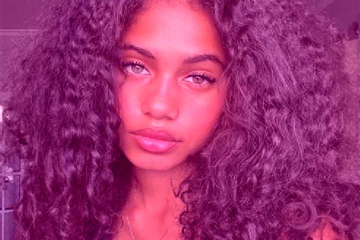 Ruby, 26, a black grey-eyed ebony companion based in Herval. Offering Couples, Domination. Available for incall and outcall, overnight bookings available.