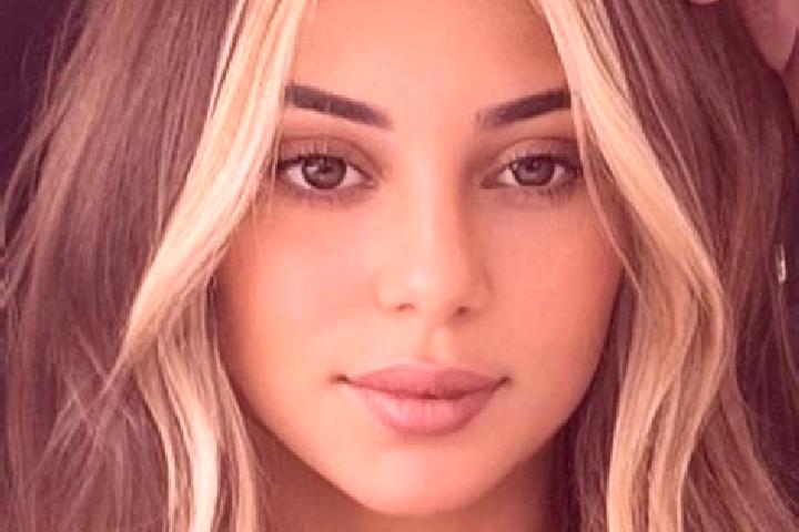 Ruby, 26, a blonde brown-eyed caribbean companion based in Pachamarca. Offering Tantra, Domination, Fetish. Available for incall and outcall, day and evening...