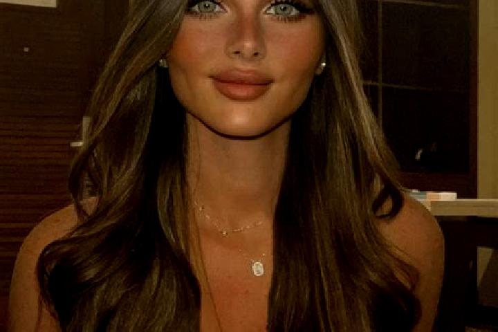Ruby, 26, a brunette dark-eyed european companion based in Sarbandan. Offering BDSM, Girlfriend Experience, Roleplay, Deep French Kissing. Available for inca...