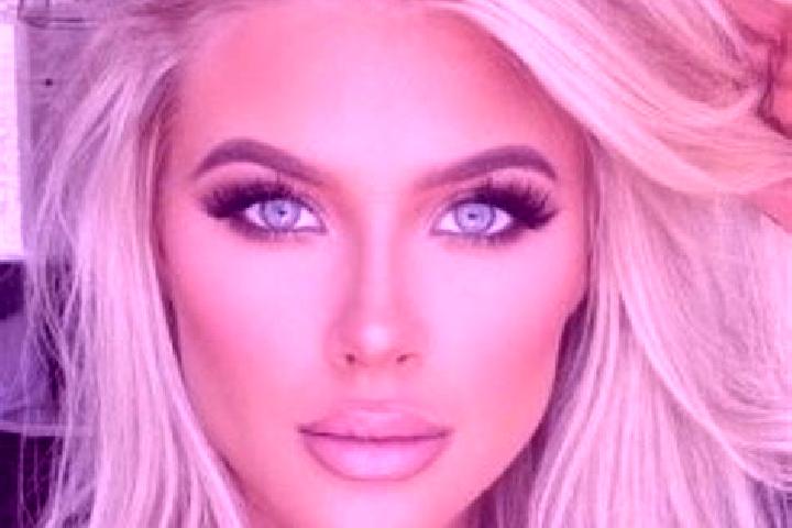 Ruby, 26, a platinum blonde amber-eyed mixed companion based in Plouguernevel. Offering BDSM, Tantra, Girlfriend Experience, Dinner Date. Available for incal...