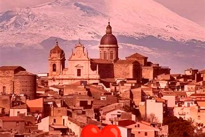 Ruby, 26 — Escort in Militello in Val di Catania, Italy
