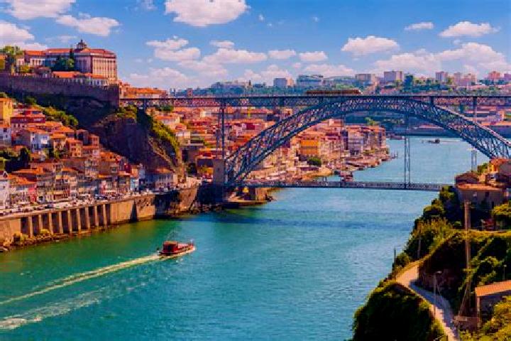 Ruby, 26 — Escort in Porto, Portugal