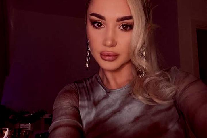 Ruby, 27, a blonde dark-eyed caribbean companion based in Schomerich. Offering Fetish, GFE, Domination, Travel Companion. Available for incall and outcall, o...