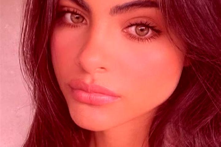 Ruby, 27, a brunette brown-eyed middle eastern companion based in Rugby. Offering Massage, BDSM, Prostate Massage. Available for incall and outcall, day and ...