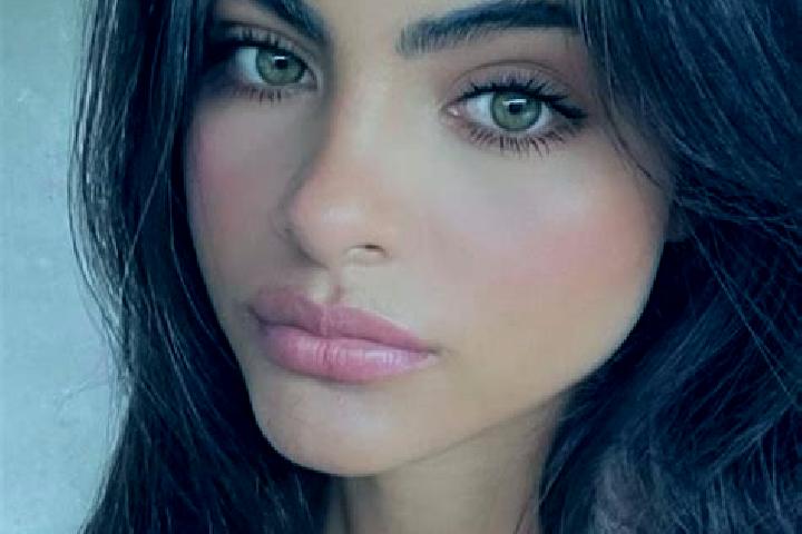 Ruby, 27, a brunette green-eyed caribbean companion based in Alga. Offering Erotic Massage, OWO, Massage. Available for incall and outcall, overnight booking...