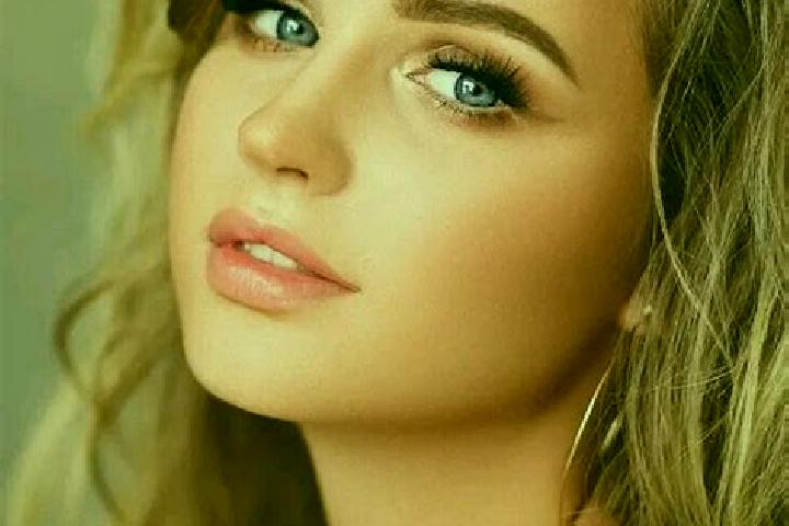 Ruby, 27, a dark blonde blue-eyed ebony companion based in Govilon. Offering Tantra, Overnight, Fetish, BDSM, Dinner Date. Available for incall and outcall, ...