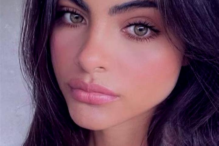 Ruby, 27, a dark blonde dark-eyed indian companion based in Fuming. Offering Couples, Duos, GFE, 69, Girlfriend Experience. Available for incall and outcall,...
