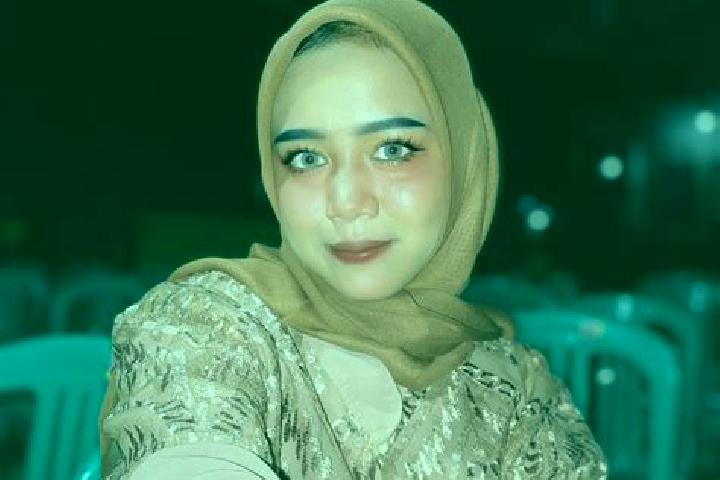 Ruby, 27 — Escort in Nangah Pinoh, Indonesia
