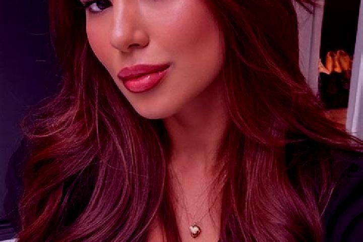 Ruby, 28, a chestnut brown-eyed latina companion based in Shaghat. Offering Tantra, Erotic Massage, Dinner Date. Available for incall and outcall, day and ev...