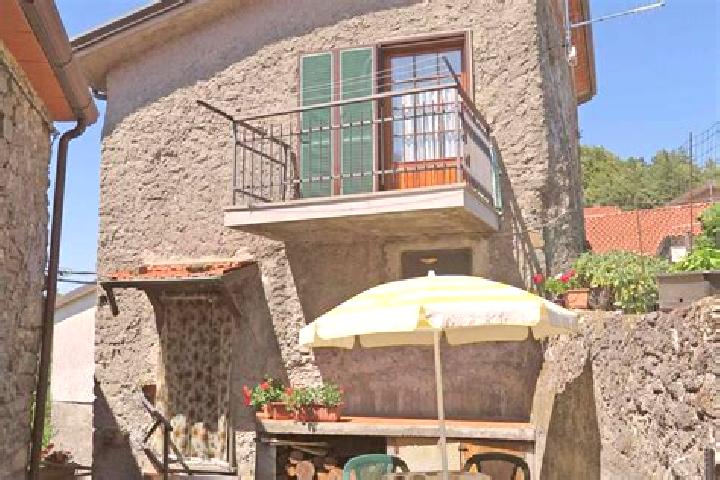 Ruby, 28 — Escort in Fosdinovo, Italy