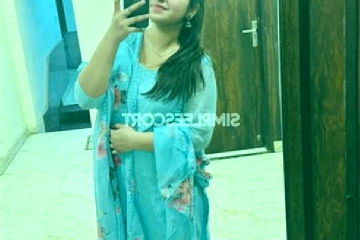Ruby, 28 — Escort in Kalol INA, India