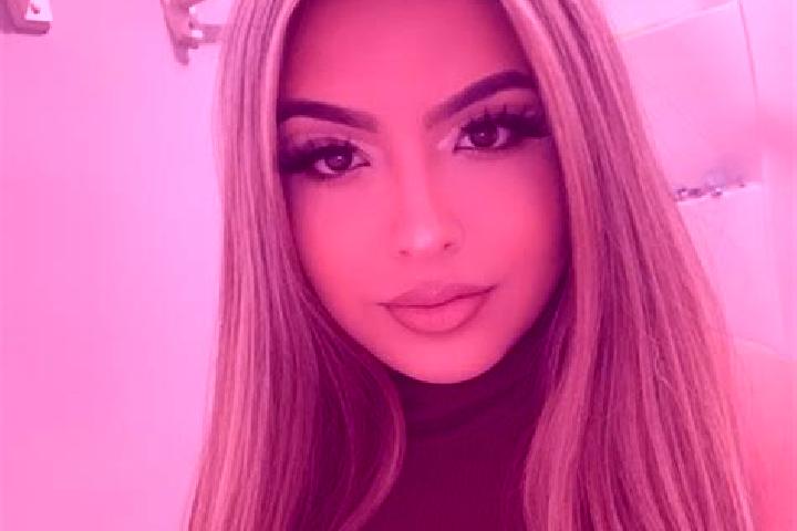Ruby, 29, a blonde grey-eyed latina companion based in Ponmundam. Offering Domination, OWO, Erotic Massage, 69. Available for incall and outcall, day and eve...